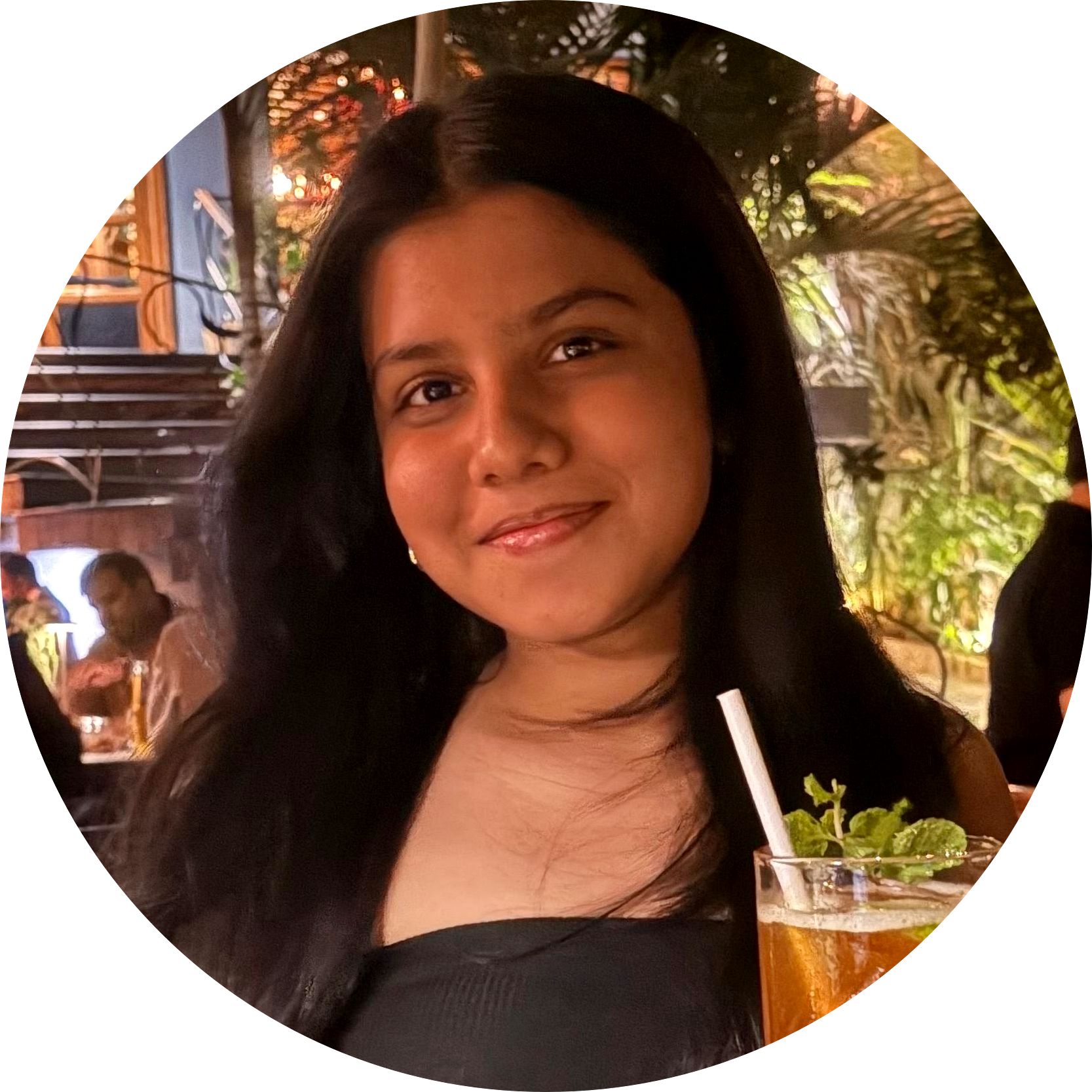 Food & Cafe lover, Fashionista, and a Wanderer